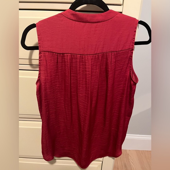 XS Beautiful Vince Camuto blouse - Picture 3 of 3